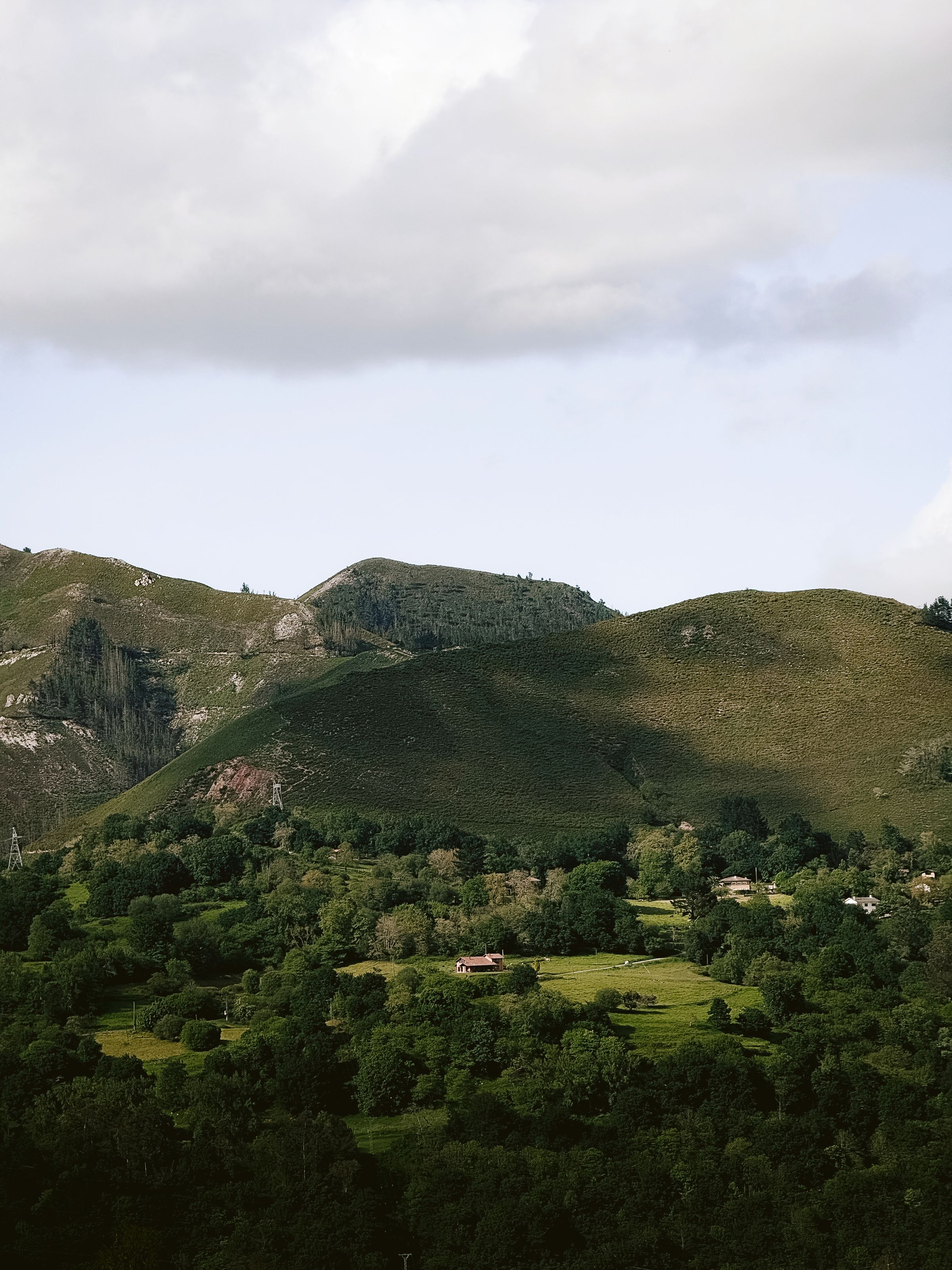 Asturias (Gijón y el Valle del Nalón) — Verde de todo el año